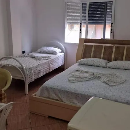 Aparthotel Vila Hazbi Tare *